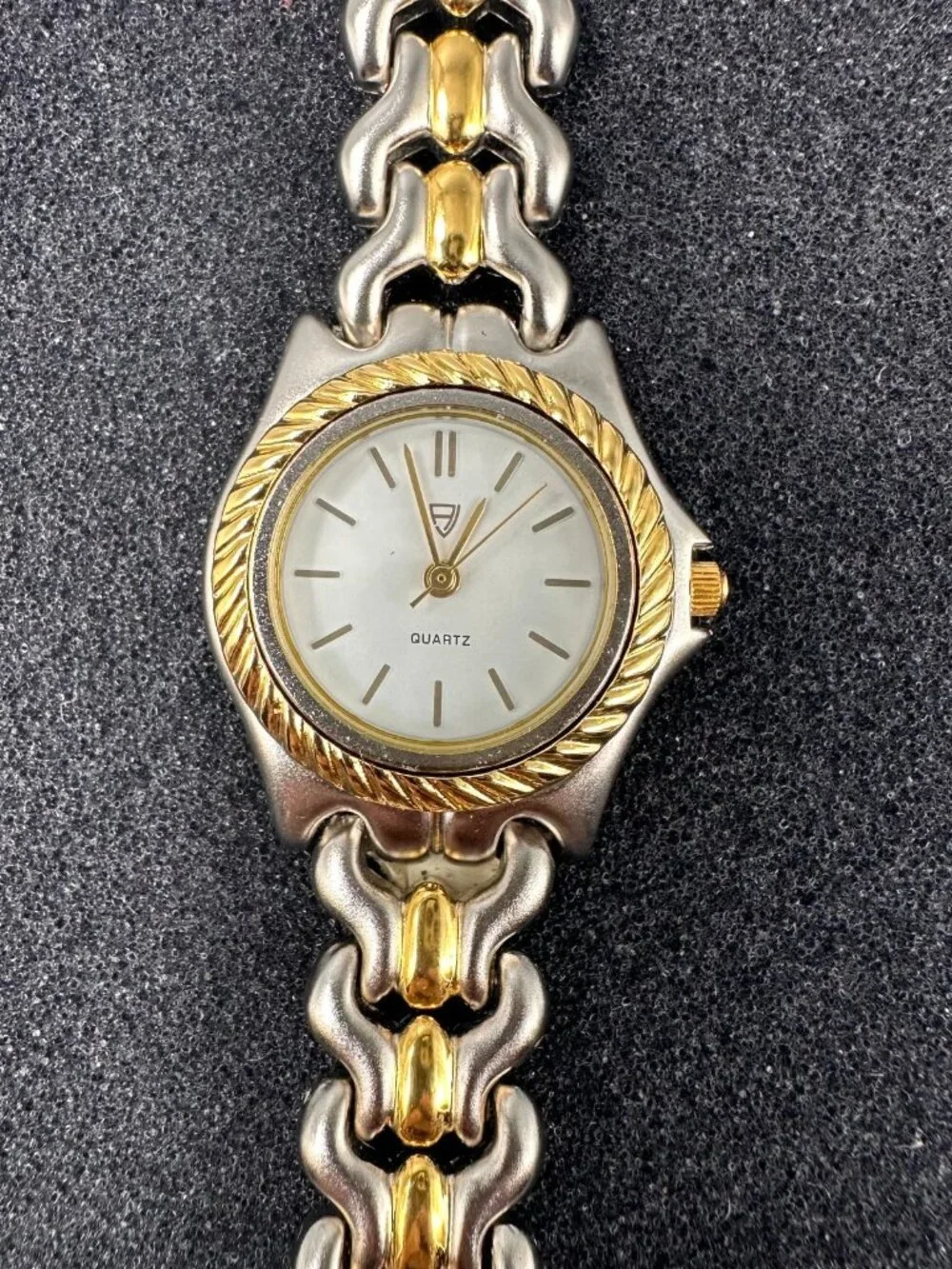 Alexander Julian Watch Women Silver Gold Two Tone White Dial New Battery 7